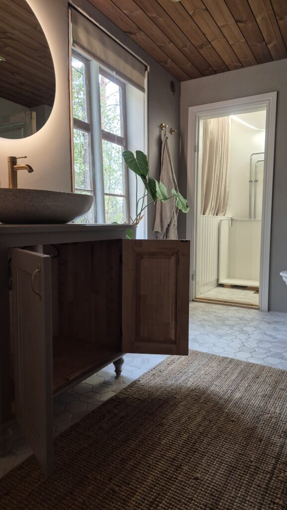 koupelna ve starém domě