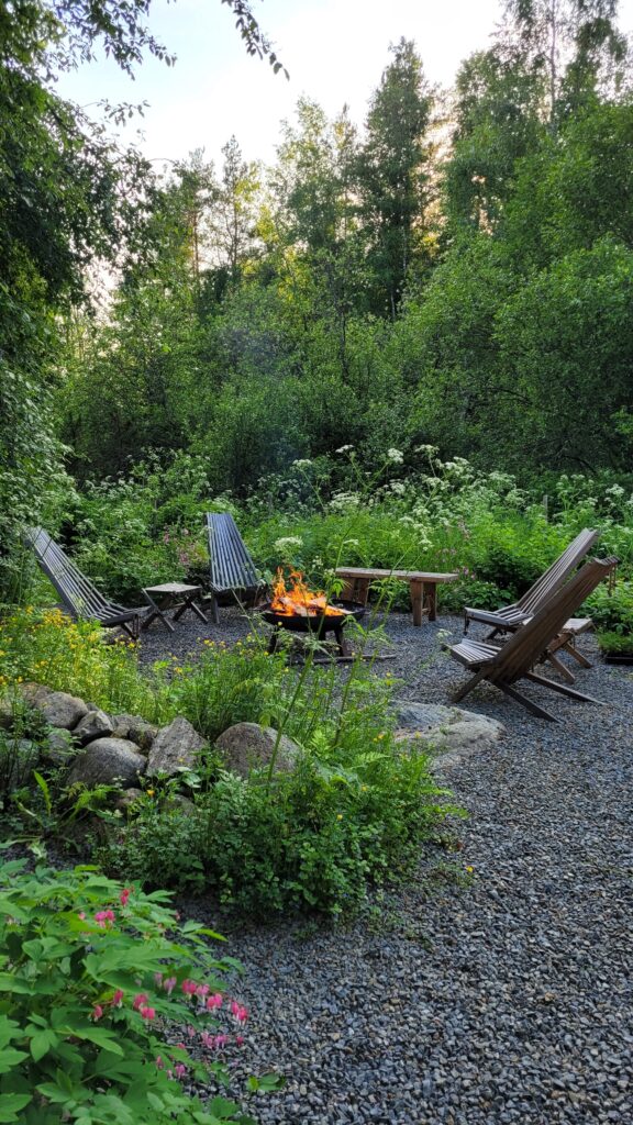 ohniště, sezení u ohně, ohnivý pokoj
